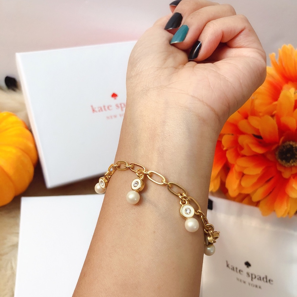 💖NWT Kate Spade Pearly Charm Crystal Bracelet - Picture 5 of 6